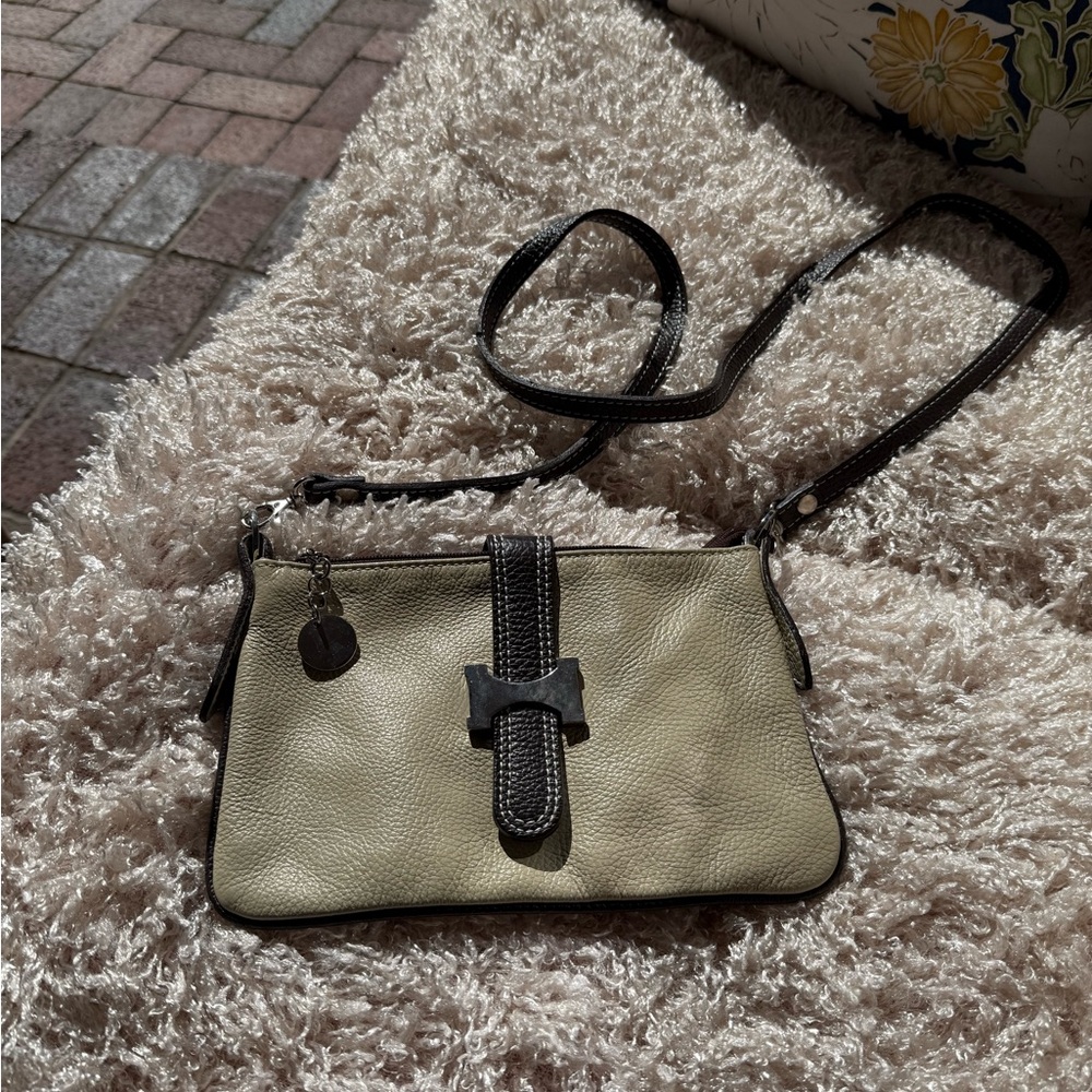Elegant Made in Italy Cream Leather Crossbody Bag